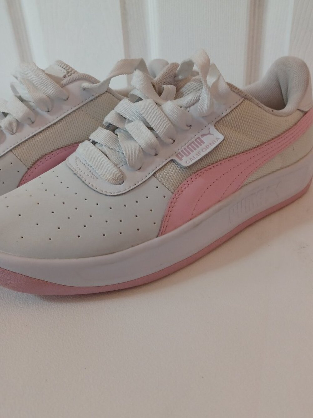 Puma Cali Low Top Classic White Pink Women's Sneakers Size 6 (369075-03)